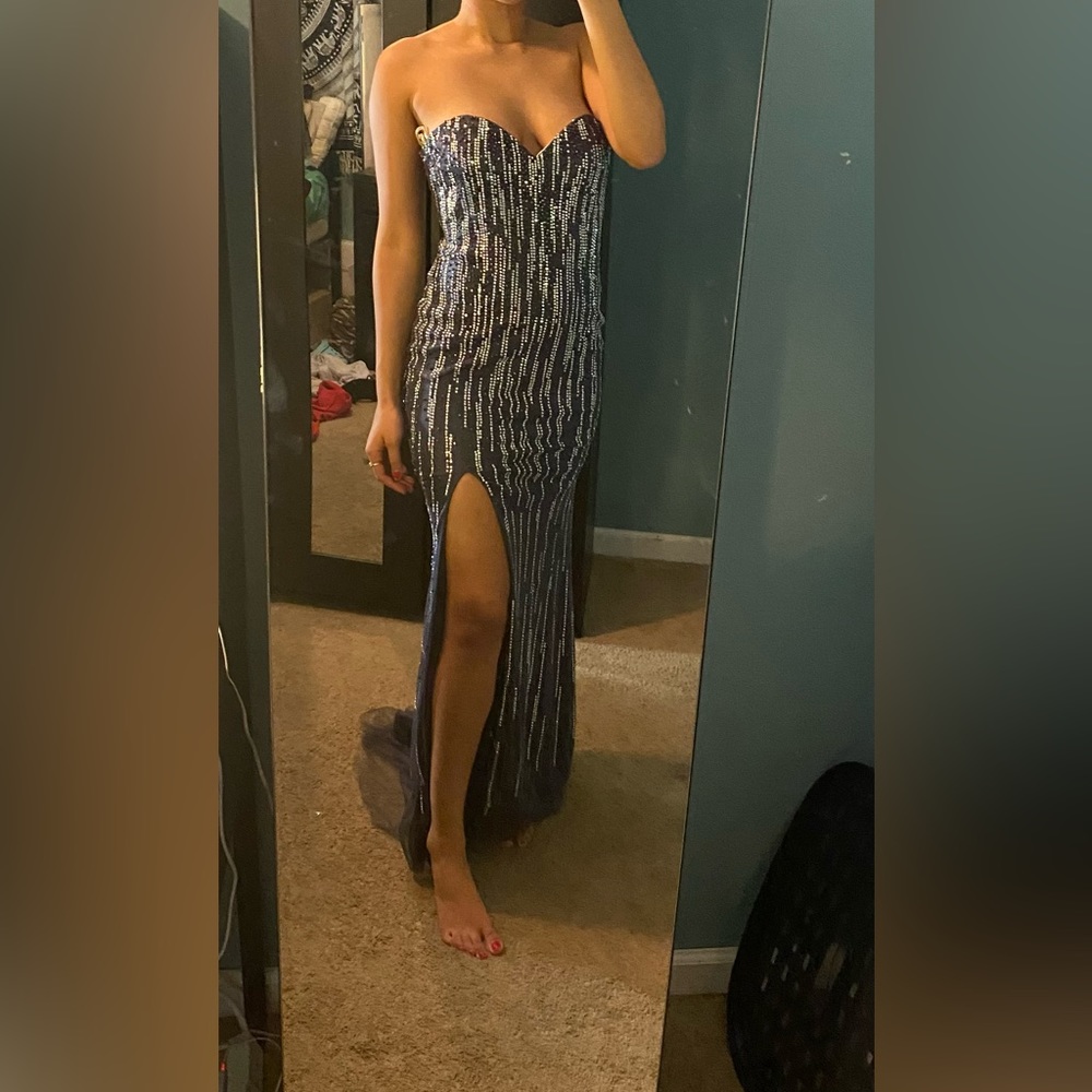 Size: 8 Grey Rinestone Prom Dress